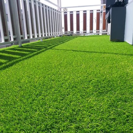 Kayz Villa Batu Dengan Kolam Renang Pribadi Buitenkant foto