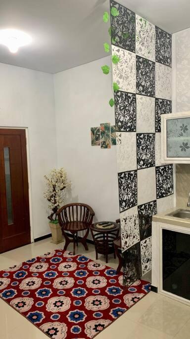 Kayz Villa Batu Dengan Kolam Renang Pribadi Buitenkant foto